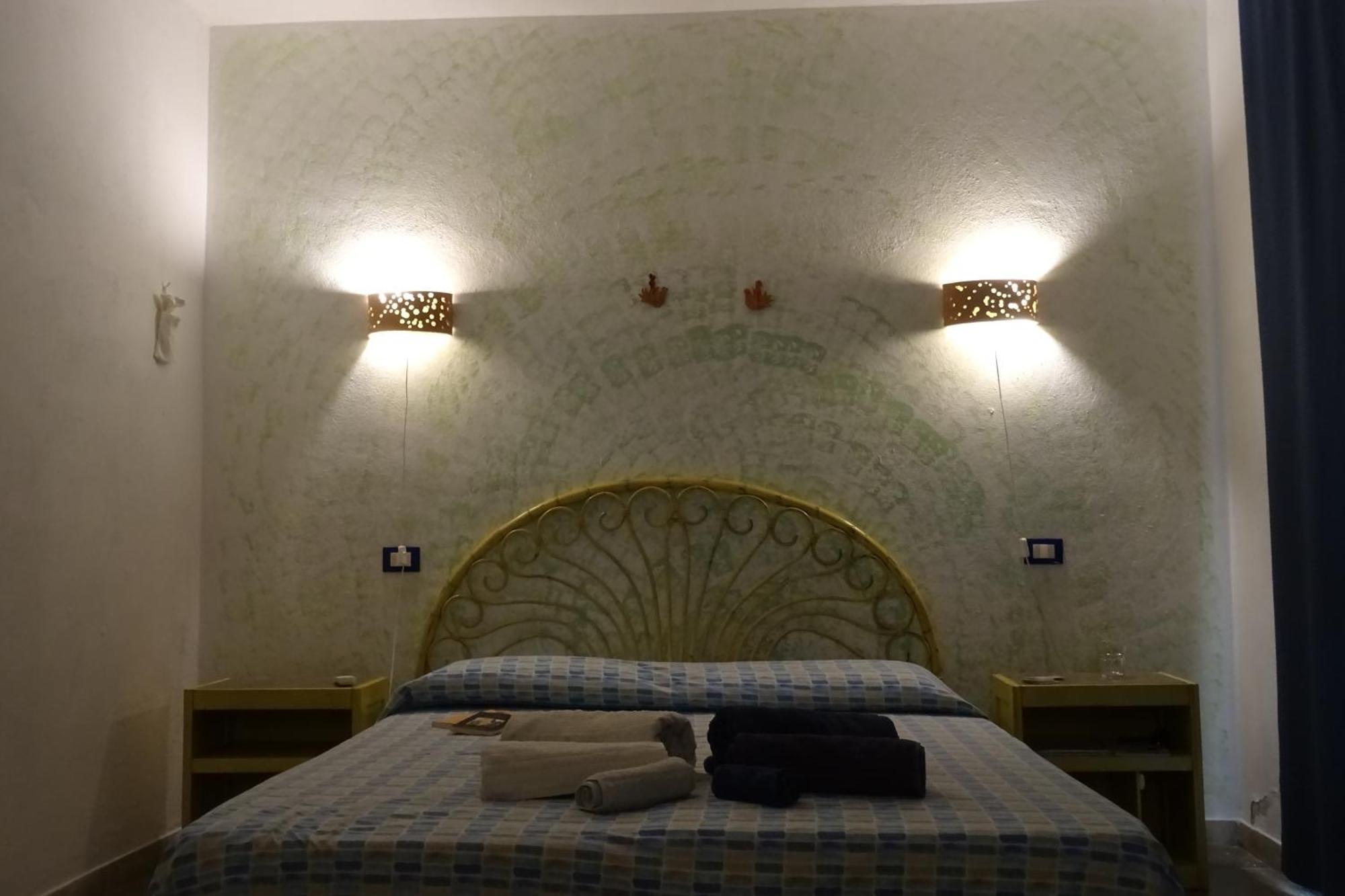 B&B Casa Per Ferie Villaggiocarovana カスティアーダス エクステリア 写真