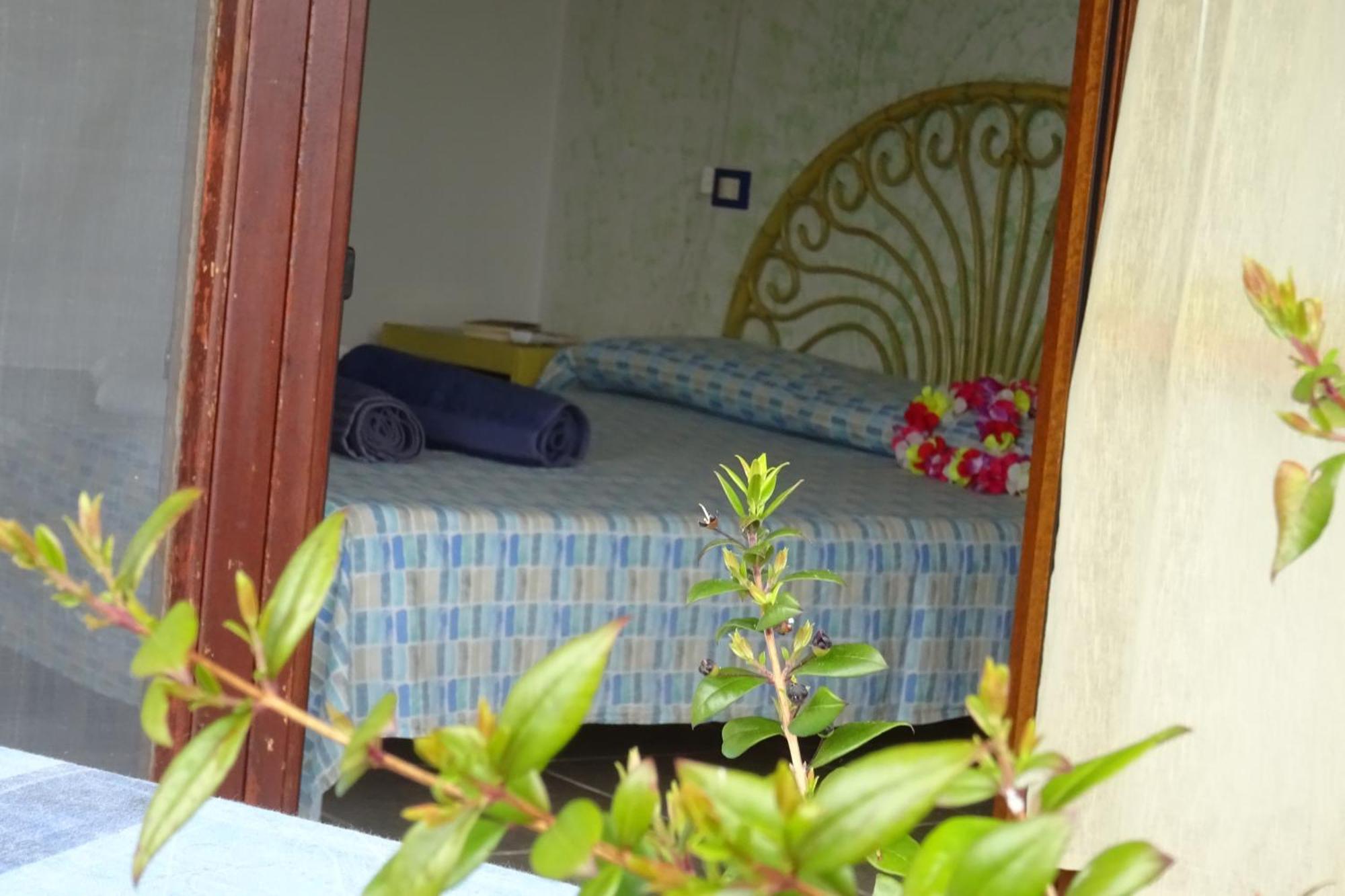 B&B Casa Per Ferie Villaggiocarovana カスティアーダス エクステリア 写真