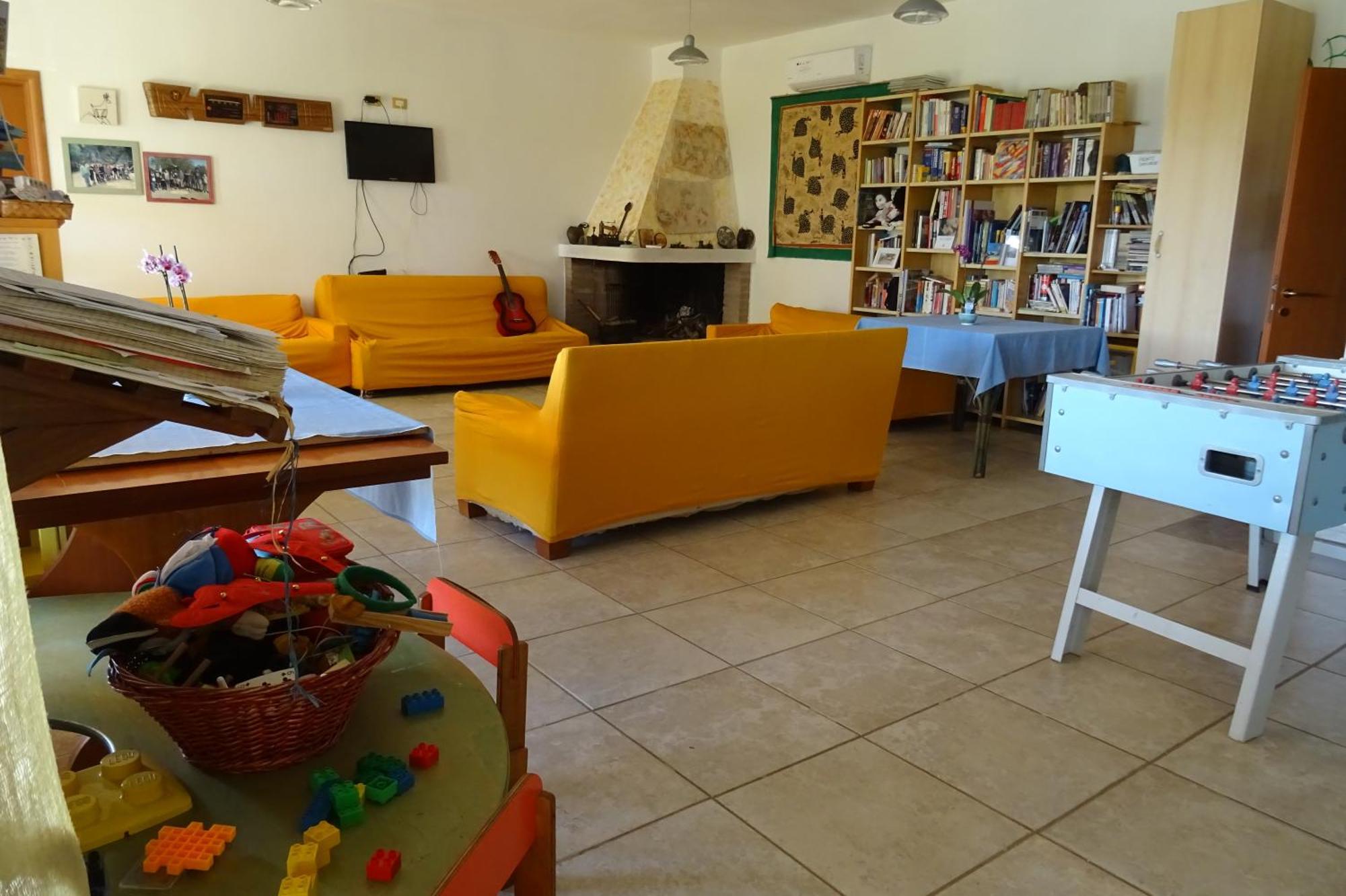 B&B Casa Per Ferie Villaggiocarovana カスティアーダス エクステリア 写真