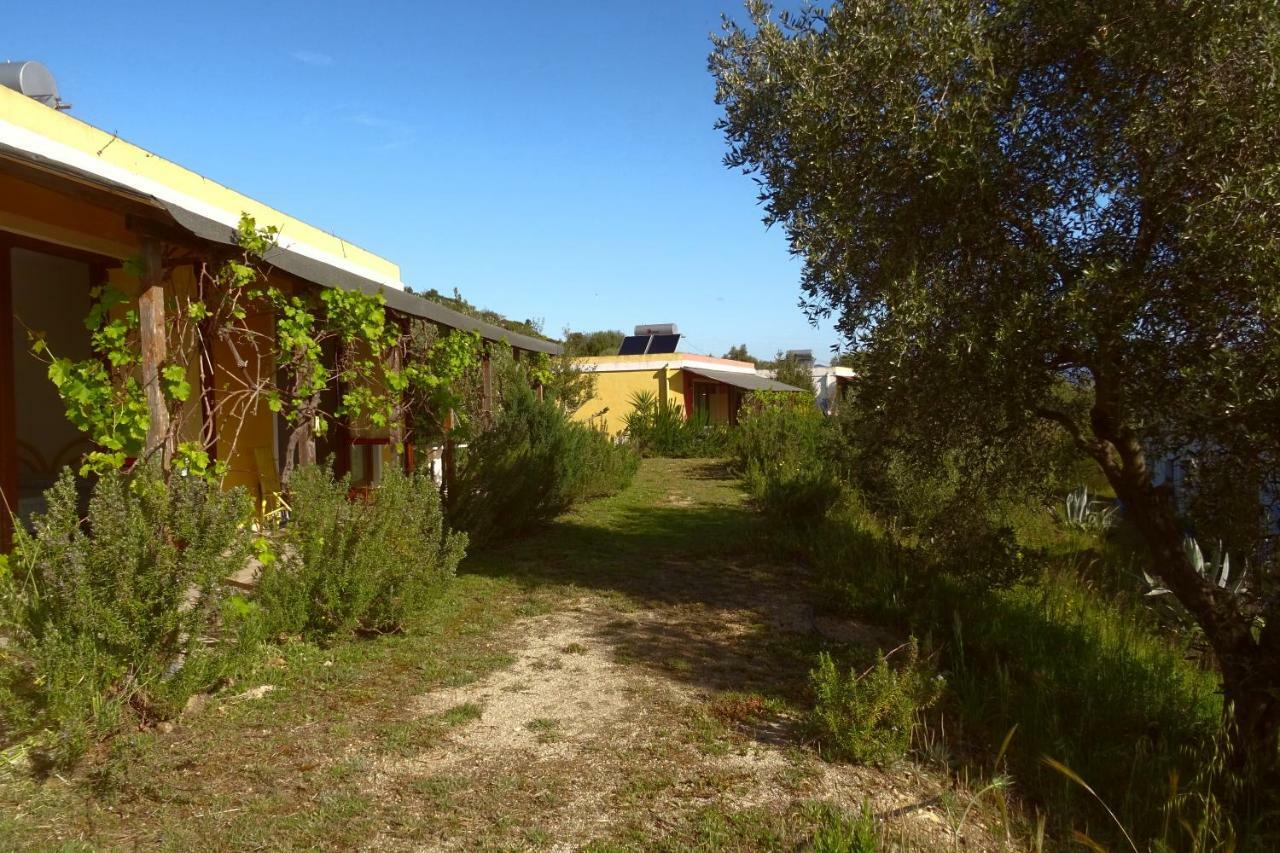 B&B Casa Per Ferie Villaggiocarovana カスティアーダス エクステリア 写真