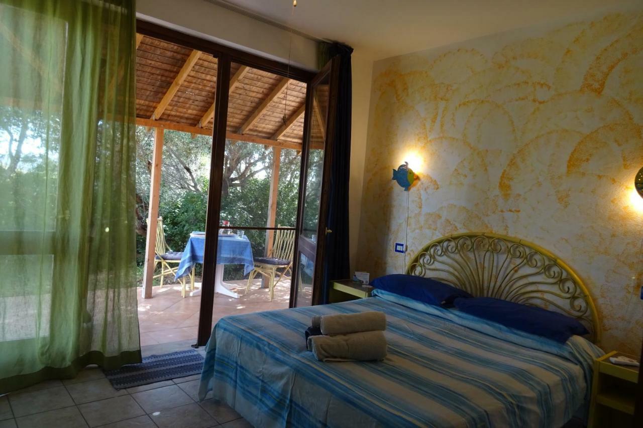 B&B Casa Per Ferie Villaggiocarovana カスティアーダス エクステリア 写真